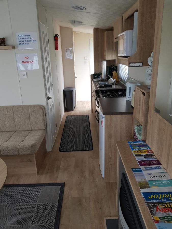 Delta Santana Apartman Looe Kültér fotó
